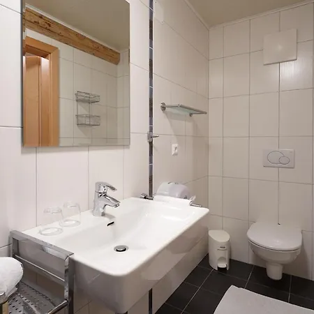 Sportbauernhof - Hochalmblick ゲストハウス