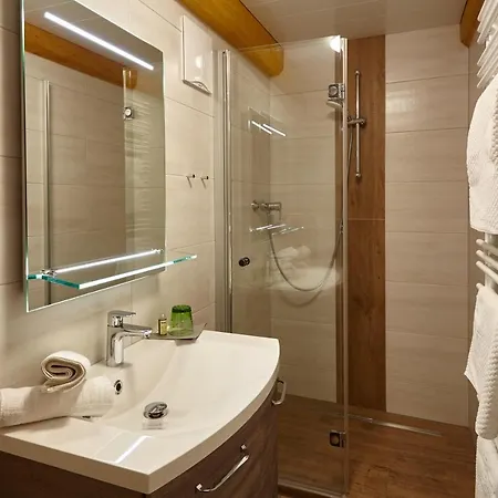 Sportbauernhof - Hochalmblick ゲストハウス