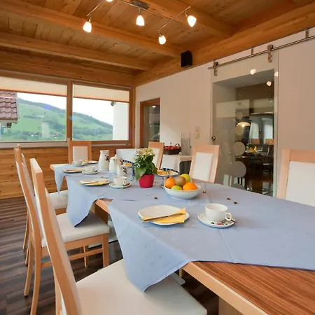 Sportbauernhof - Hochalmblick ゲストハウス 3*